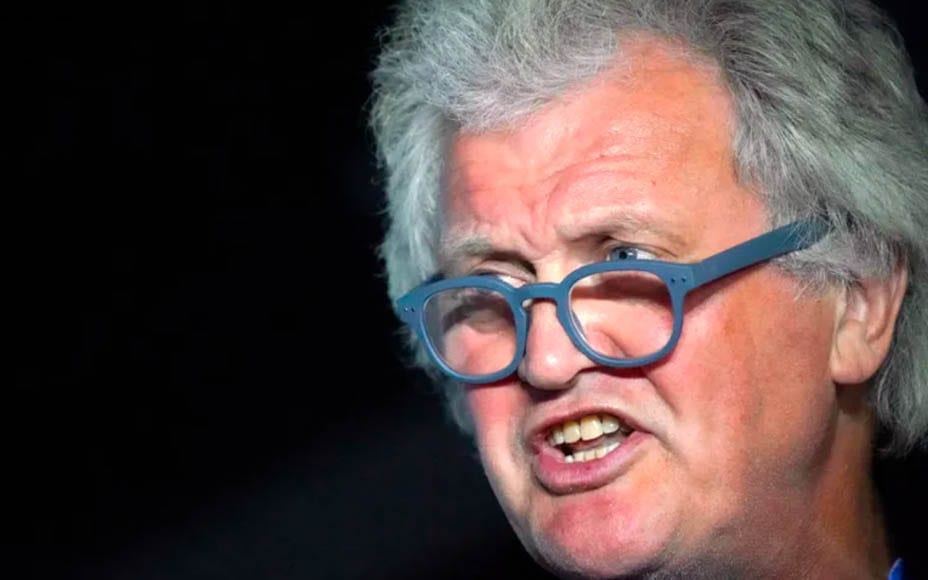 Draconian Drinking – Tim Martin of Wetherspoons strikes again – Brexit bore Tim Martin, chairman of Wetherspoons yet again shows himself to be a draconian drip; what will this nutty nuisance ban next?