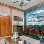 Drinking-is-plainly-a-priority-given-the-qaulity-of-this-superb-bar-1