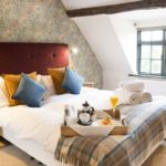 For-those-who-decide-to-stay-the-night-there-are-eight-rooms-at-The-Yew-Tree-Inn-1