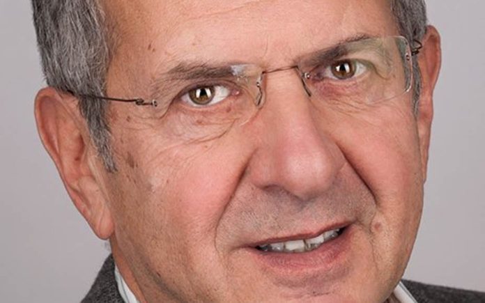 Gerald Ratner – What’s on your mantelpiece?