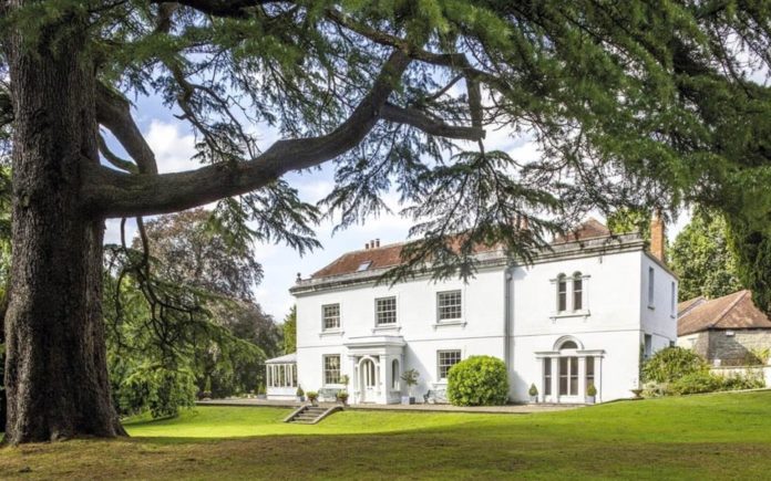 Golf in the Garden – Bullpits, Bourton, Gillingham, Dorset, SP8 5AX – Country house for sale through Savills complete with 18 hole golf course – £2.85 million ($3.5 million, €3.3 million or درهم12.8 million)