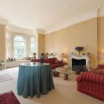 It-includes-a-large-reception-room-1