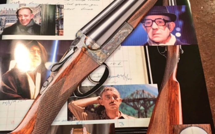 Kind Hearts and Boxlock Ejectors – William Evans 12-bore commissioned by Sir Alec Guinness in 1959 to be auctioned on 8th December 2016 by Holts Auctioneers in London – estimate of £3,000 to £5,000 ($3,800 to $6,400 or €3,600 to €6,000 or درهم‎‎14,000 to درهم23,400‎‎)
