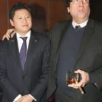Mike-Choi-of-the-Edward-Sahakian-Cigar-Shop-at-the-Bulgari-hotel-with-Ignacio-Balmaseda-of-Hunters-Frankau1