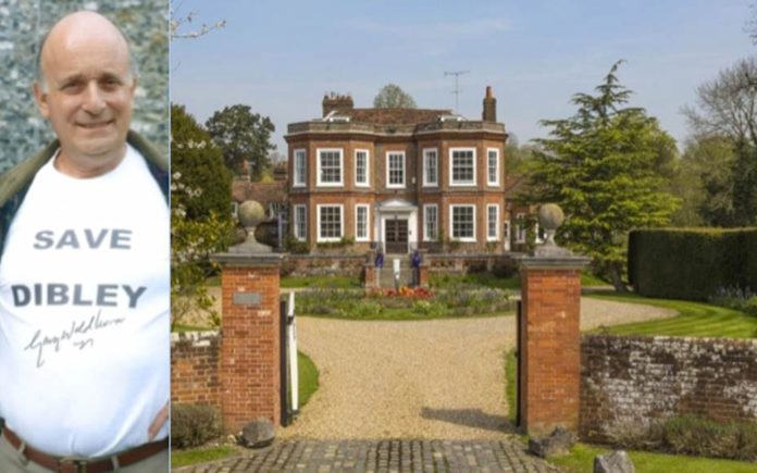 Missenden Murders – Filming location for Midsomer Murders and The Vicar of Dibley – Missenden House, Little Missenden, Amersham, Buckinghamshire, HP7 0RD for sale for £3.95 million ($4.86 million, €4.62 million or درهم17.85 million) through Savills
