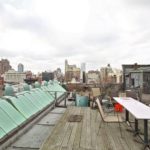 Mr-and-Mrs-Maisel-created-a-roof-terrace-on-the-top-floor-that-has-stunning-views-over-New-York-1