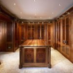 No-expense-has-been-spared-on-this-dressing-room