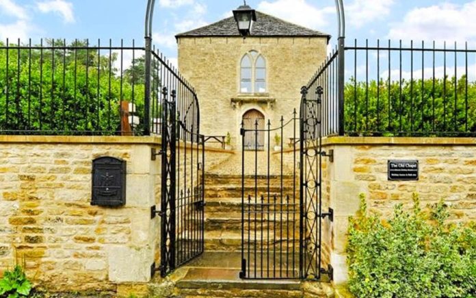 Living on a Prayer – The Old Chapel, Chapel Hill, Lacock, Chippenham, Wiltshire, SN15 2LA – For sale through Hamptons for £600,000