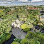 One-of-the-landscaped-roof-terraces-at-the-apartment-1