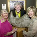 Rolf-Harris-and-his-wife-Alwen-Hughes-and-daughter-Bindi-Nicholls-A-trio-who-deserve-to-be-asked-be-asked-many-more-questions-1