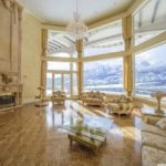 Saddam-Hussein-would-have-loved-these-sofas1