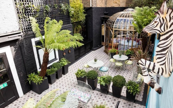 Tea at Blakes – Matthew Steeples takes afternoon tea in the delightful courtyard garden at Blakes Hotel in Roland Gardens, South Kensington, London, SW7 3PF.