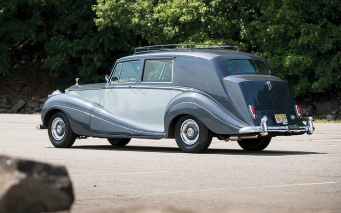The Last Wraith – 1958 Rolls-Royce Silver Wraith limousine by H. J. Mulliner – RM Sotheby’s Hershey sale, 6th to 7th October 2016 – £123,000 to £147,000 ($160,000 to $190,000 or €142,000 to €169,000)