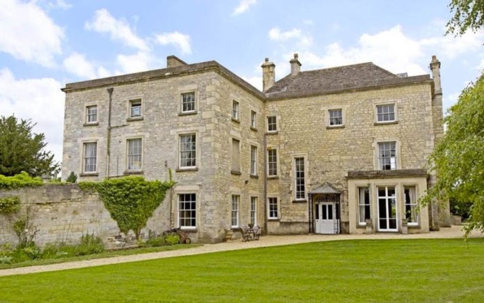 Laid Out to Lawn – The Lawn and Lawnside, Selsey Road, North Woodchester, Gloucestershire, GL5 5NG, United Kingdom – For sale for £875,000 ($1.1 million, €992,000 or درهم4.1 million) through Knight Frank – Vast Georgian mansion in Gloucestershire for sale for just £111 per square foot; it seems incredibly cheap compared to One Hyde Park in Knightsbridge, London, where flats once sold for £7,000 per square foot