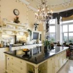 The-agent-describes-the-kitchen-as-dramatic-1