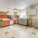 The-dilapidated-kitchen
