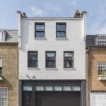 The-exterior-of-Tutti-Frutti-gives-little-away-about-its-colourful-interior-1