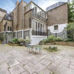 The-garden-is-especially-large-for-Central-London-1