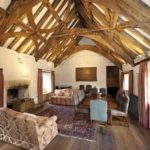 The-medieval-banqueting-hall-1