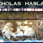 The-moving-polar-bears-in-the-window-of-Nicholas-Haslam-in-Ebury-Street-Belgravia-are-a-sight-worth-seeing-every-Christmas-1