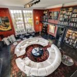 The-penthouse-centres-around-this-vast-studio-space-1