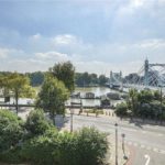 The-property-enjoys-stunning-views-to-the-Albert-Bridge-1