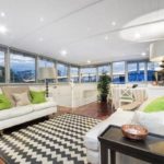 The-second-reception-space-is-light-and-bright-1