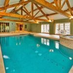 The-swimming-pool-and-Jacuzzi