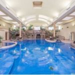 The-swimming-pool-would-appeal-to-Fred-Flinstone