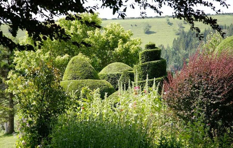 A Magnificent Manor – Elizabethan manor house with 450 acres –Higher Melcombe Manor, Melcombe Bingham, Dorchester, Dorset, DT2 7PB, United Kingdom – For sale for £7.95 million ($10.49 million, €8.72 million or درهم38.55 million) through Strutt & Parker