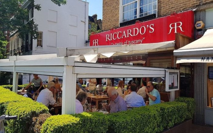 Riccardo’s Responds – Riccardo’s in Chelsea helps during coronavirus – Riccardo’s Italian restaurant in Chelsea leads the way in showing community mindedness during the coronavirus outbreak. 126 Fulham Road, Chelsea, London, SW3 6HU.