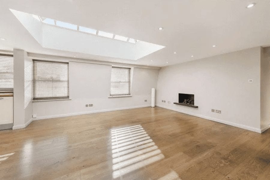 Bonded to a Short Lease – £795,000 for Fourth Floor at 22 Eaton Square, Belgravia, London, SW1W 9DE, United Kingdom flat on 15-year lease – Eaton Square apartment in a Grade II* listed building that has been home to both Bond star Sir Roger Moore and notorious aristocrat Lord Lucan for sale for staggering sum given it is on a lease of just 15 years. Available through estate agents Ayrton Wylie.