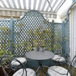 A Belgravian Yo-Yo – £3m for Orpheo House, 50a Eaton Square, Belgravia, London, SW1W 9BE, United Kingdom down from £4.5m through agents Rokstone– Nicky Haslam designed Belgravia house for sale for 33% less than in 2010 in spite of yoyo-ing up and down in price for ten years.