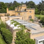 A Poirot Curve – Curve shaped neo-Georgian house that wouldn’t look out of place in an Agatha Christie Poirot novel on the St. George’s Hill estate in Surrey for sale for an extraordinary sum. Hamstone House, South Ridge, St. Georges Hill, Weybridge KT13 0NF, United Kingdom is offered for £16 million ($18.4 million, €17.2million or درهم67.6 million) by agents Beauchamp Estates.