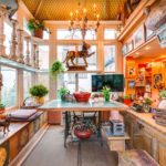 Portered Art – £950,000 for studio in Chelsea Studios, 414 – 416 Fulham Road, London, SW6 1EB, United Kingdom – Charming hidden artist’s studio next to Chelsea Football Club for sale in Chelsea Studios, SW6 for £950,000 through Marsh & Parsons.