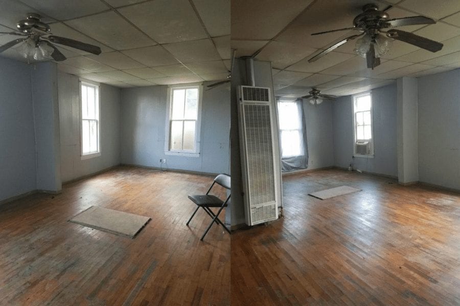 A Mach 3 Fixer Upper – £15,140 ($20,000, €16,800 or درهم73,500) for 309 North Church Street, Buffalo, Wilson County, Kansas, KS 66717, United States of America through Diane Hess of Midwest Real Estate, Inc. – Charming detached Edwardian house in Buffalo, Kansas – the birthplace of the first man to beat Mach 3 – for sale for just £15,000; it comes with 0.5 acres of land, a barn and is reasonable condition.