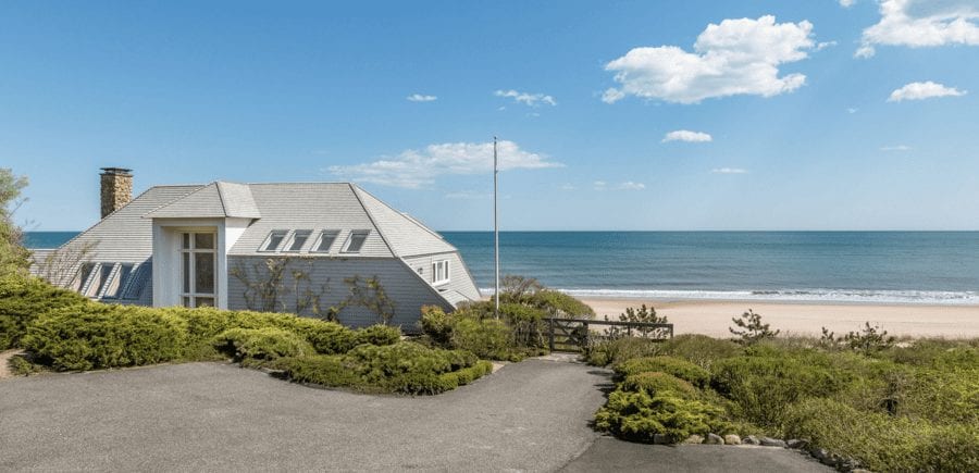 A Highway Ponzi House – 216 Old Montauk Highway, Montauk, The Hamptons, New York State, NY 11954, United States of America – Montauk beach house built for Ponzi schemer Bernie Madoff resurfaces for sale for double what U.S. Marshalls got for it in 2009 – Offered for sale by Out East for £14.1 million ($17.9 million, €15.3 million or درهم65.7 million). Owned currently by Broadway producer Daryl Roff and real estate billionaire Steven Roth.