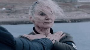 Anth’s Swings Back to Flakegate – Anthea Turner on Flakegate – Anthea Turner swings into an interview with ‘The Sun’ and shares that she had therapy over her tacky ‘Flakegate’ wedding photos.