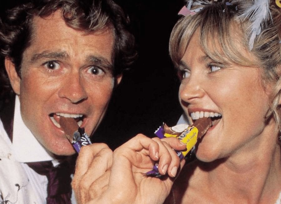 Anth’s Swings Back to Flakegate – Anthea Turner on Flakegate – Anthea Turner swings into an interview with ‘The Sun’ and shares that she had therapy over her tacky ‘Flakegate’ wedding photos.