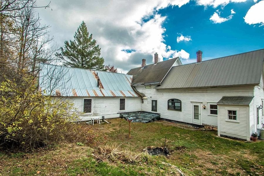 Lock Him Up! Jail for sale in Guildhall, VT; perfect new home for Trump – Ideal new ‘home’ for likely to be impeached Donald Trump for sale just as he prepares to leave office; it comes with its own jail – the perfect place to “lock him up!” – Jailer’s House, Jailer’s Barn and former Essex County Jail, 43 Courthouse Drive, Guildhall, Essex County, Vermont, VT 05905, United States of America – Listed for sale by Lisa Hampton Real Estate for £110,000 ($149,000, €123,000 or درهم547,000), a sum 100% higher than its April 2018 asking price.