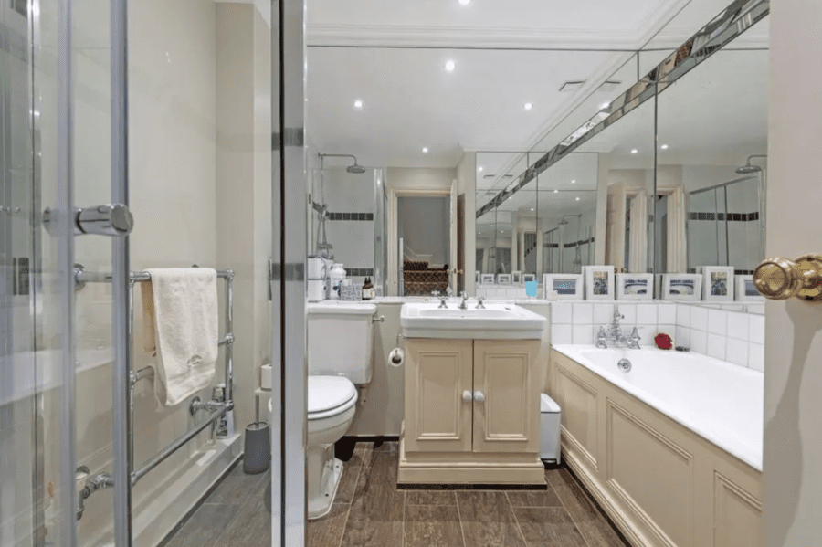 Ghislaine Maxwell Kinnerton Street bathroom
