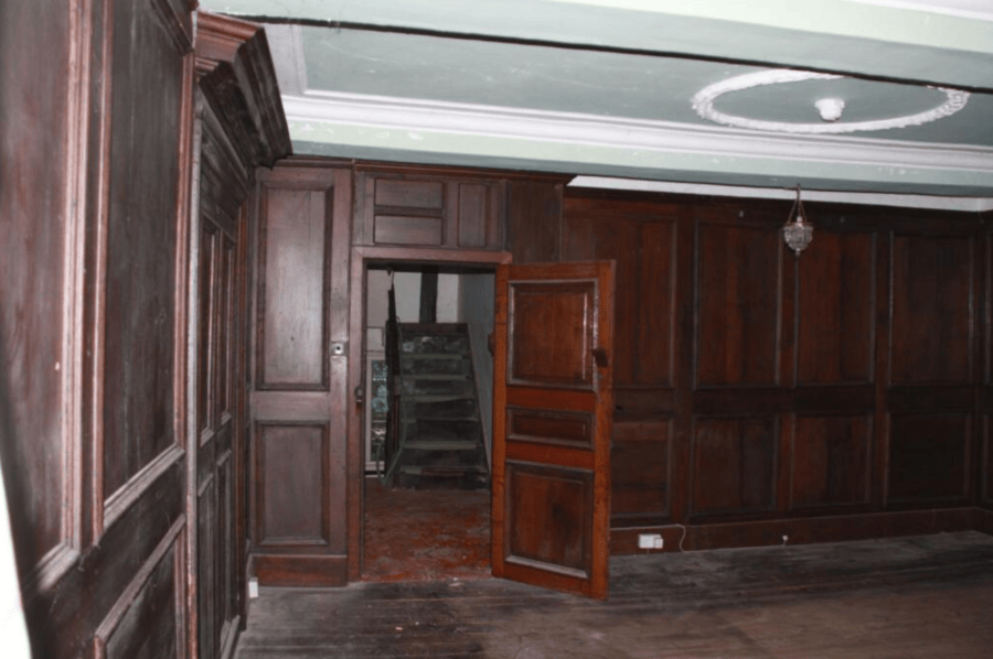 Surprisingly, the interior (photographed prior to the keys being lost) seems to retain plenty of character.